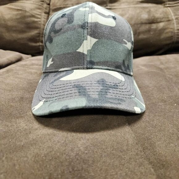Camo Baseball Cap - Picture 1 of 4
